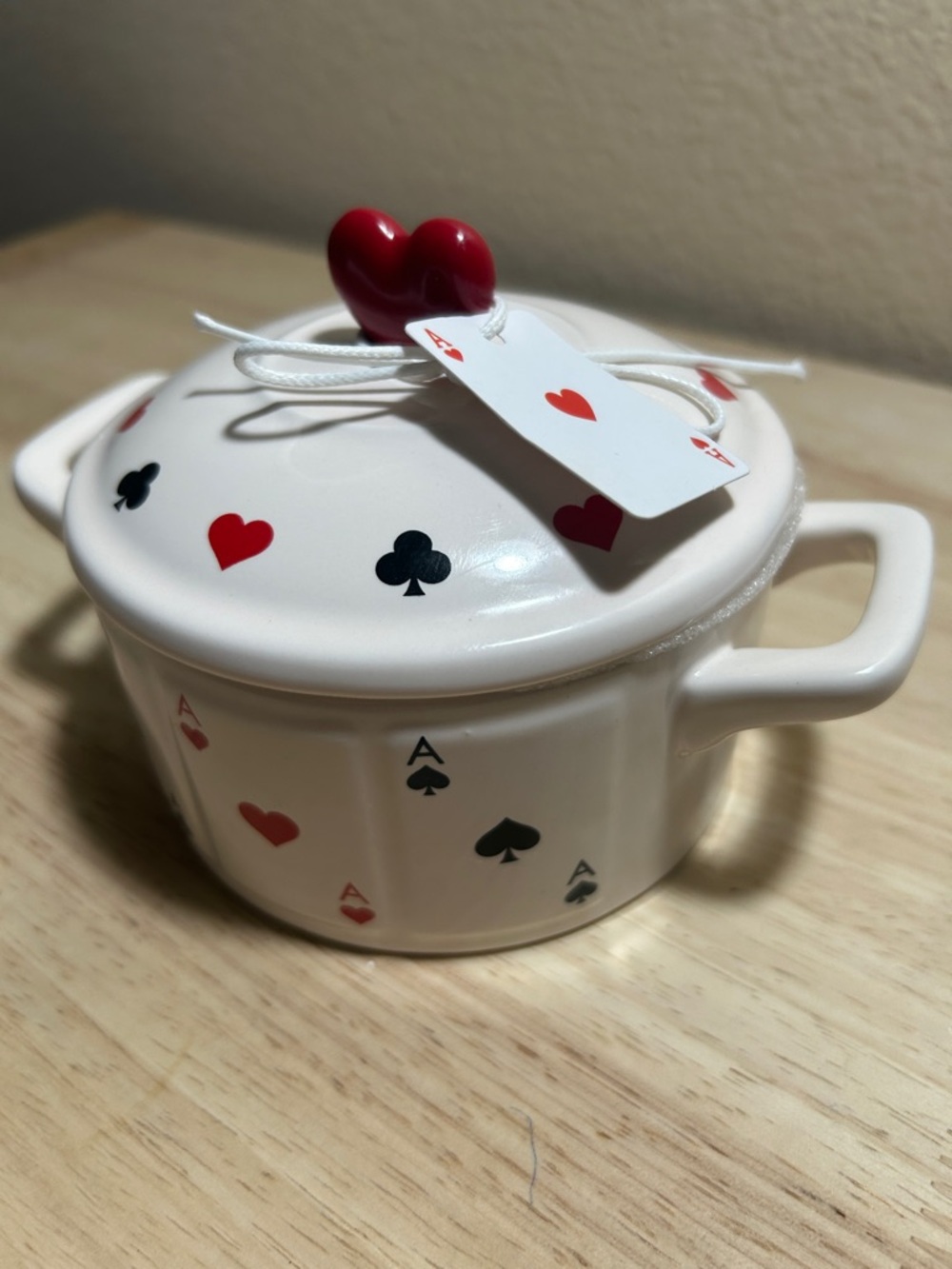 NWT All Aces Stoneware Mini Dish w/ Lid ♥️♠️♣️ Candy Jar Trinket